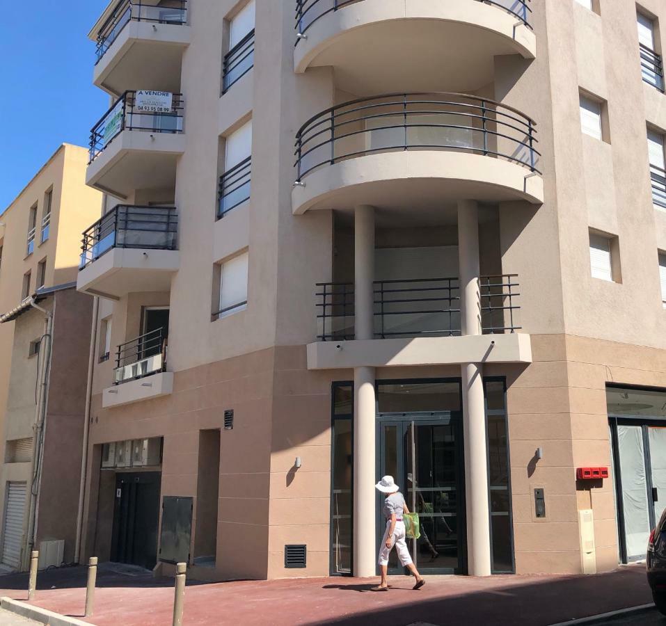 Appt Moderne Vieil Antibes 3 Piec Apartment Exterior photo